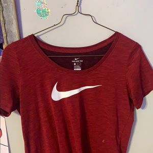 red nike  t shirt